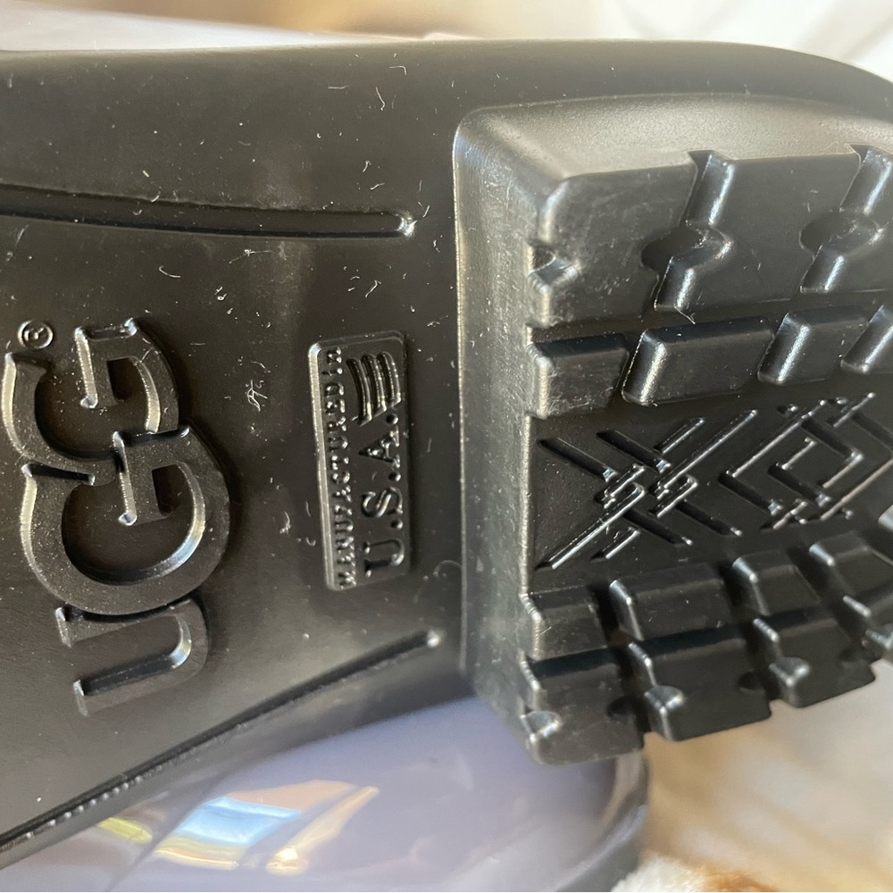 UGG  Rain Boots - Picture 11 of 13